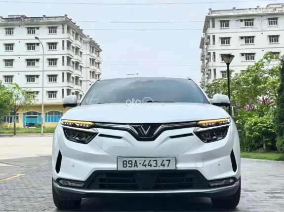 VinFast VF8 Eco 2024 - Xe mua pin, vẫn còn miễn phí sạc 2027