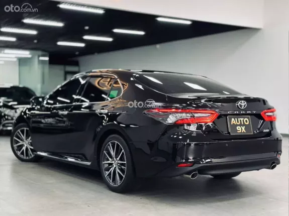 Toyota Camry 2.5Q 2021 - Chỉ chạy 30.000km như xe mới