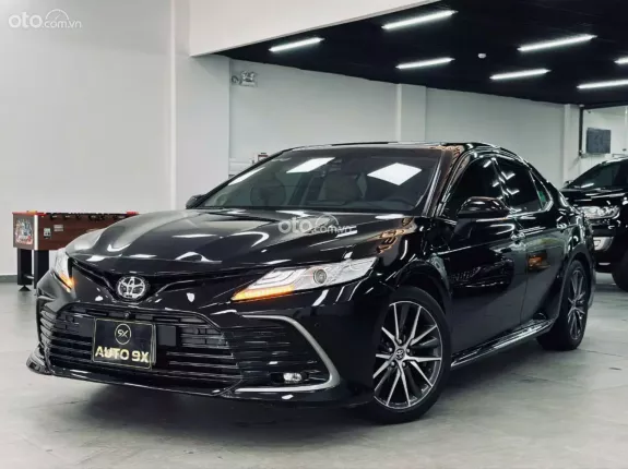 Toyota Camry 2.5Q 2021 - Chỉ chạy 30.000km như xe mới