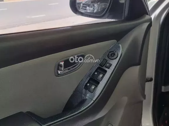 Hyundai Avante 1.6 MT 2014 - Giá 230 triệu