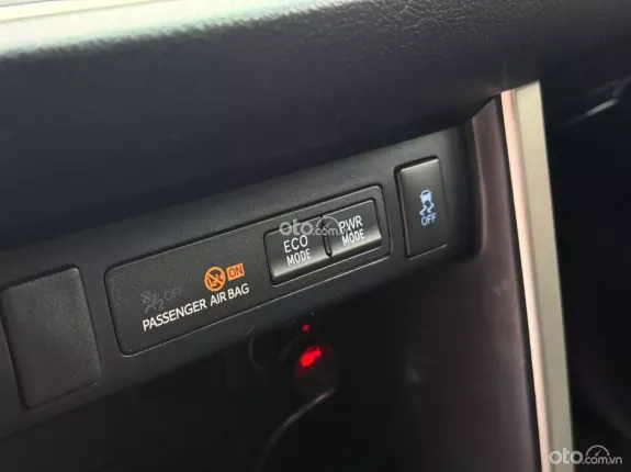 Toyota Innova 2.0G 2021 - Bao rút hồ sơ gốc. Hỗ trợ sang tên