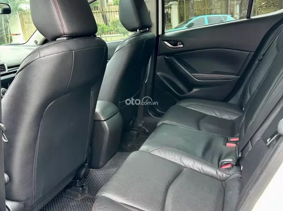 Mazda 3 1.5L Sedan 2015 - E bán m3 2015 siêu mới