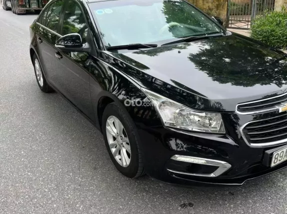 Chevrolet Cruze 1.6 MT 2018 - Xe tư nhân, một chủ từ mới, zin đét, đủ đồ chơi, lốp mới sang dàn 2