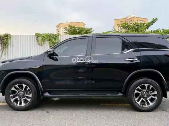 Toyota Fortuner 2.4 AT 4x2 Legender 2020 - 955