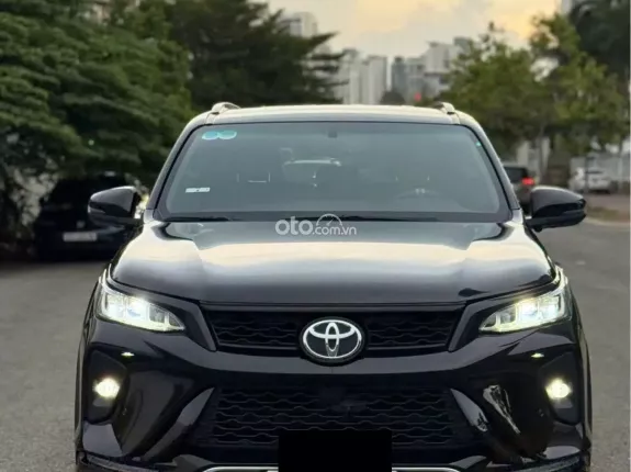 Toyota Fortuner 2.4 AT 4x2 Legender 2020 - 955