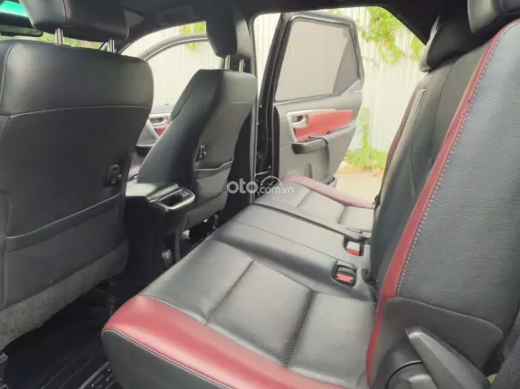 Toyota Fortuner 2.4 AT 4x2 Legender 2020 - 955