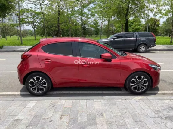 Mazda 2 Sport 1.5L Premium 2016 - 1 chủ từ đầu biển HN xe cực mới