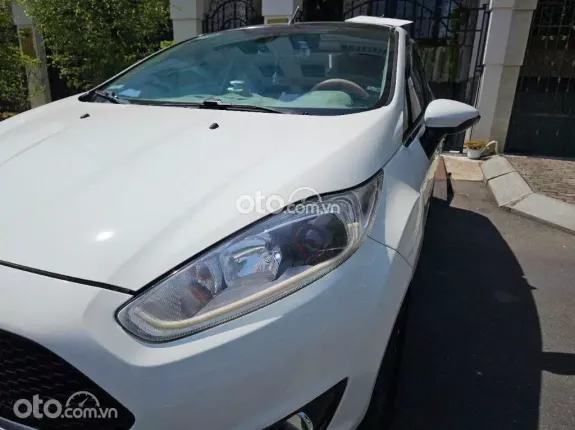 Ford Fiesta 1.5AT Titanium 2018 - Màu trắng sang trọng, thanh lịch, hợp mọi lứa tuổi!