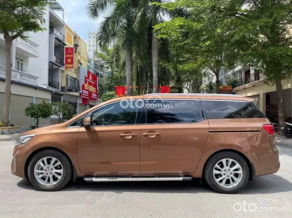 Kia Sedona 3.3 GATH 2019 - Một chủ từ đầu – Biển Sài Gòn – Giữ gìn kỹ từng chi tiết