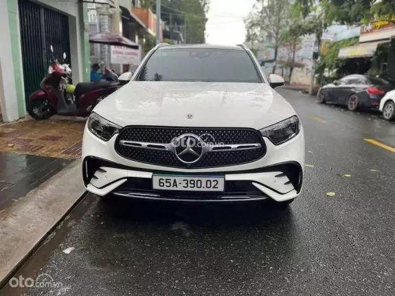 Mercedes-Benz GLC 300 2024 - BAO ĐẬU BANK 70-90% (Ib Zalo tư vấn trực tiếp 24/7)