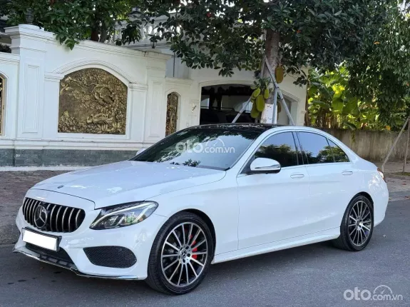 Mercedes-Benz C300 2017 - Giá rẻ nhất thị trường