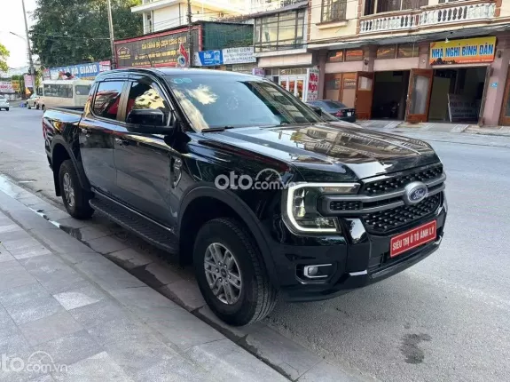 Ford Ranger XLS 2.0L 4x4 AT 2023 - Bán tải Siêu lướt, chất lượng cao