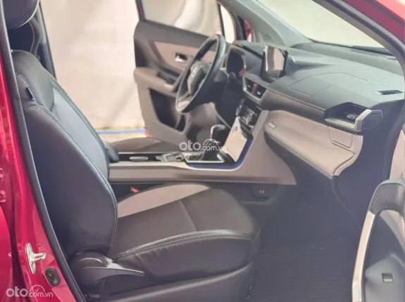 Toyota Veloz Cross CVT Top 2022 - Liên hệ trực tiếp để xem xe