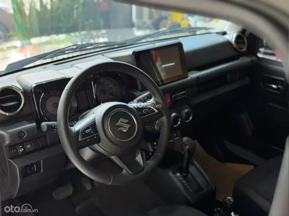 Suzuki Jimny 2023 - Xe 4x4 mạnh mẽ, thu hút mọi ánh nhìn