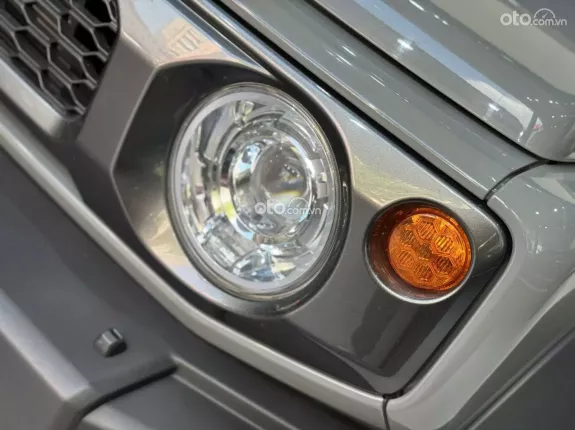 Suzuki Jimny 2023 - Xe 4x4 mạnh mẽ, thu hút mọi ánh nhìn