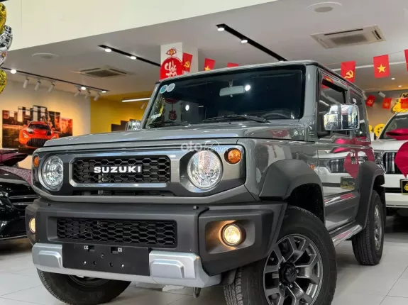 Suzuki Jimny 2023 - Xe 4x4 mạnh mẽ, thu hút mọi ánh nhìn