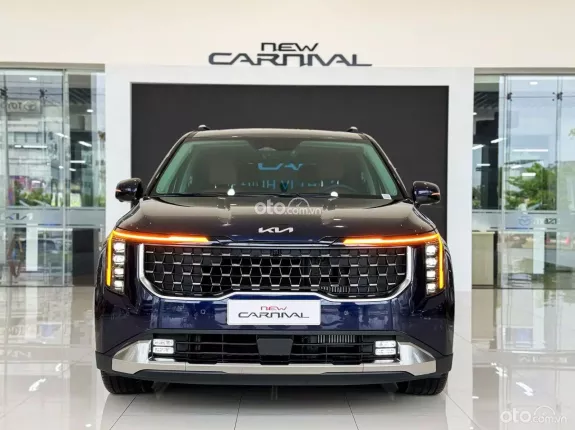 Kia Carnival 2.2D Signature 2024 - TẶNG 1 NĂM BHVC HOẶC GIẢM THÊM TIỀN MẶT