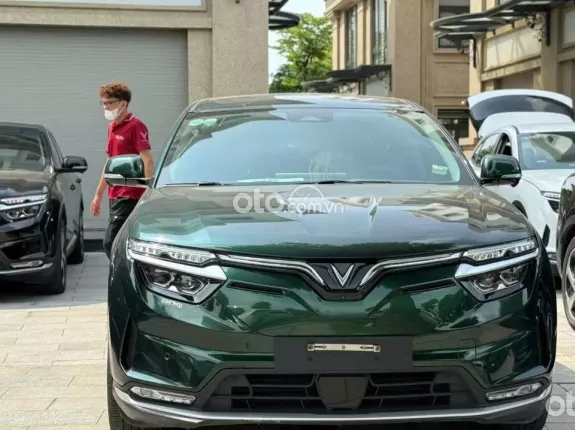 VinFast VF8 Eco 2023 - Đi 2.6v km, đẹp như xe mới
