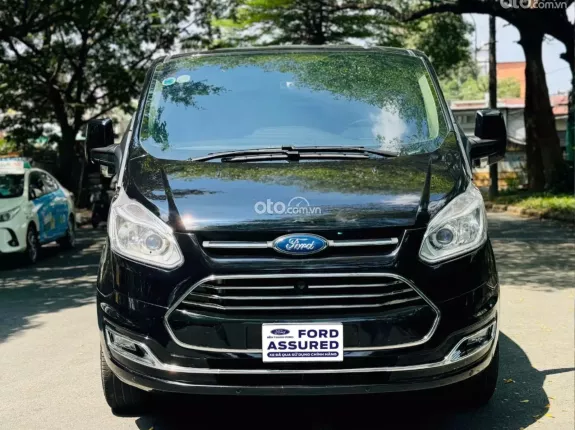 Ford Tourneo Titanium 2019 - Xe gia đình ít sử dụng, còn rất mới