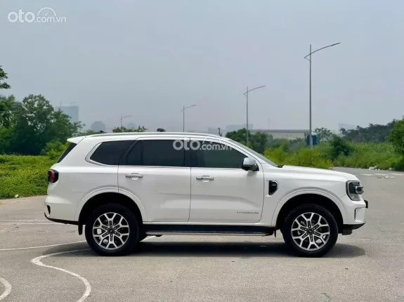Ford Everest Titanium 2.0 AT 4x2 2023 - Máy nguyên bản của nhà sản xuất
