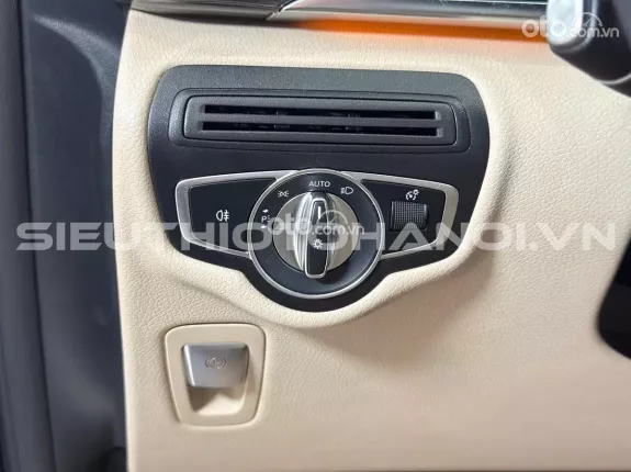 Mercedes-Benz V250 Luxury 2020 - Xe đảm bảo chất lượng cam kết không (tai nạn, đâm đụng, thủy kích ngập nước)
