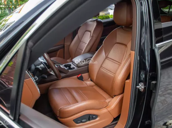 Porsche Cayenne V6 3.0 2021 - Đăng ký lần đầu t1/2022 còn bảo hành đến t1/2027