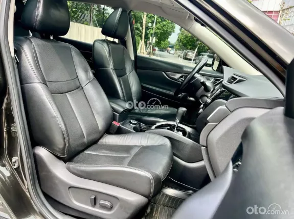 Nissan X trail 2.5 SV 4WD Premium 2018 - Xe đẹp, chính chủ