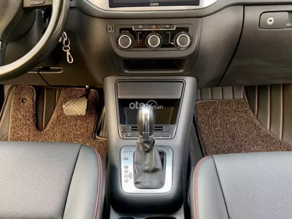 Volkswagen Tiguan 2.0AT 2011 - Volkswagen Tiguan 2.0 AT 2011