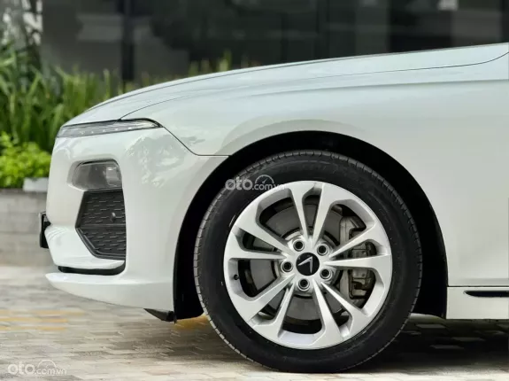 VinFast LUX A2.0 Tiêu chuẩn 2022 - Lên cốp điện, đèn Bi, Lippo thể thao