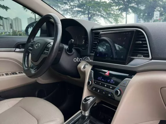 Hyundai Elantra   2.0 AT 2019 - Xe cũ chất lượng, nội thất còn mới