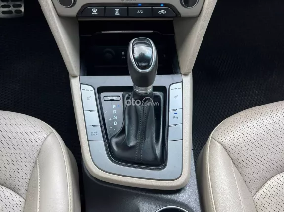 Hyundai Elantra   2.0 AT 2019 - Xe cũ chất lượng, nội thất còn mới