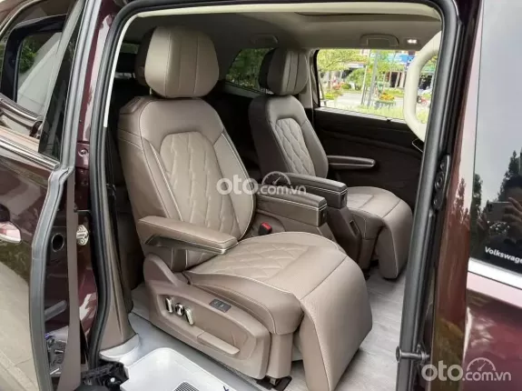 Volkswagen Viloran Premium 2025 - MPV hạng sang 7 chỗ nhập khẩu