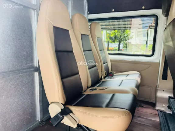 Ford Transit 9 Chỗ 2.4 Diesel 2018 - FORD TRANSIT VAN 6 CHỖ 2018_CHẠY BẰNG B2 Không giờ cấm