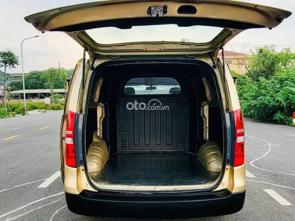 Hyundai Grand Starex 2.4 MT 2008 - Huyndai Starex đời 2008, máy cơ, nhập khẩu Hàn Quốc, 6 chỗ