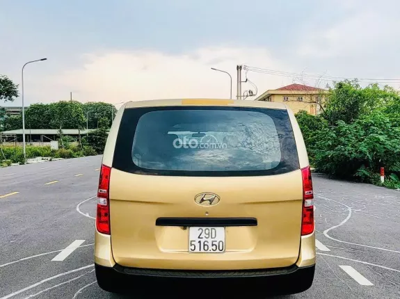 Hyundai Grand Starex 2.4 MT 2008 - Huyndai Starex đời 2008, máy cơ, nhập khẩu Hàn Quốc, 6 chỗ