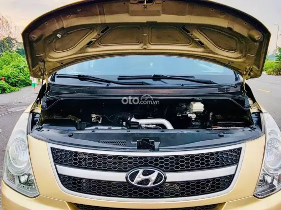 Hyundai Grand Starex 2.4 MT 2008 - Huyndai Starex đời 2008, máy cơ, nhập khẩu Hàn Quốc, 6 chỗ