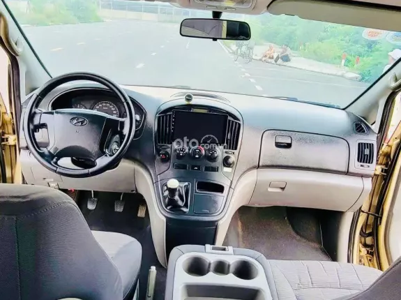 Hyundai Grand Starex 2.4 MT 2008 - Huyndai Starex đời 2008, máy cơ, nhập khẩu Hàn Quốc, 6 chỗ