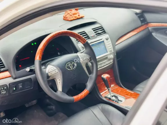 Toyota Camry 2011 - Odo 120000 km