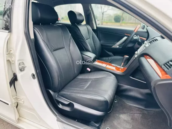 Toyota Camry 2011 - Odo 120000 km