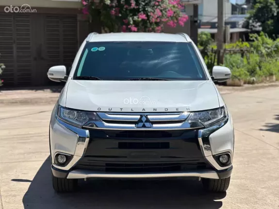 Mitsubishi Outlander 2.0 CVT 2018 - Cam kết chất lượng bằng văn bản, hỗ trợ bank