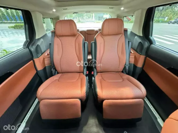 Kia Carnival 3.5G Signature 2023 - Kia Carnival 3.5 Signature 2022 -