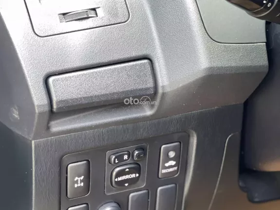 Toyota Fortuner 2.7 V 4X4 AT 2015 - Toyota Fortuner 2.7 V 4x4 AT 2015