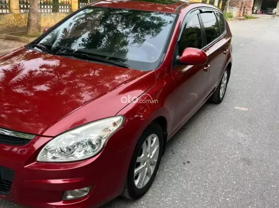 Hyundai i30 CW 1.6 AT 2009 - Xe nhập khẩu 5 cửa. Tên tư nhân biển 30A Xe đại chất, Máy số keo chỉ zin hết. Nội