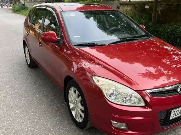 Hyundai i30 CW 1.6 AT 2009 - Xe nhập khẩu 5 cửa. Tên tư nhân biển 30A Xe đại chất, Máy số keo chỉ zin hết. Nội