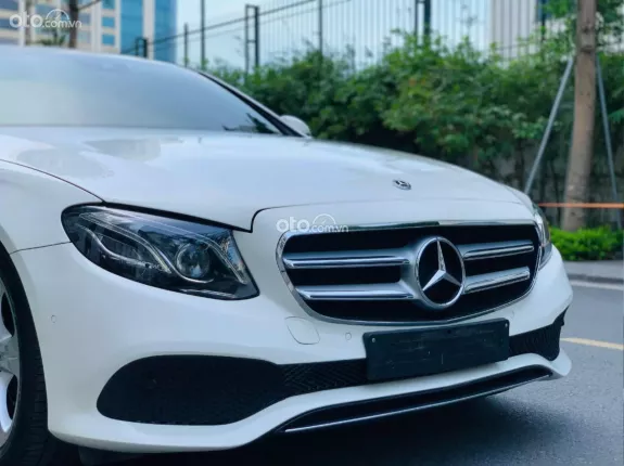 Mercedes-Benz E250 2023 - Giá vô cùng hợp lí, full lịch sử hãng
