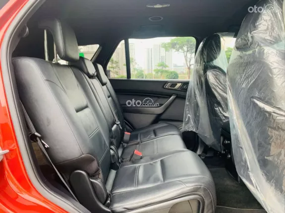 Ford Everest 2020 - Không đâm đụng, không ngập nước