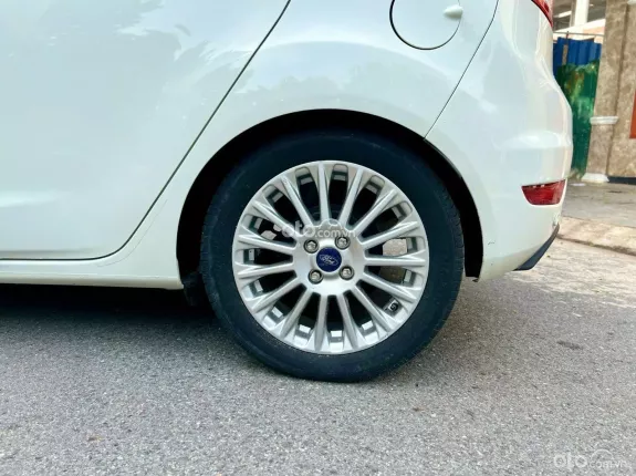 Ford Fiesta Sport 1.5L AT 2014 - Hỗ trợ vay ngân hàng lãi suất ưu đãi