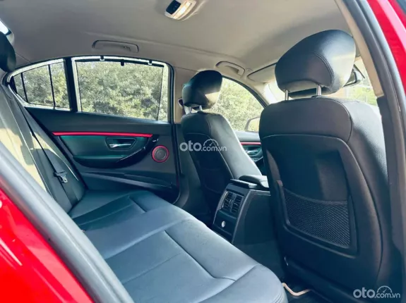 BMW 320i 2016 - 589tr