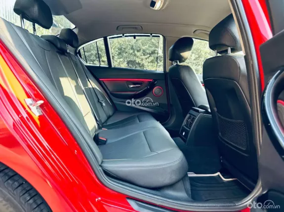 BMW 320i 2016 - 589tr