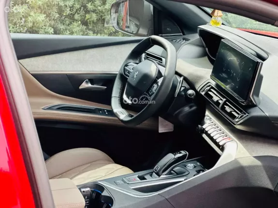 Peugeot 5008 GT 2022 - Giá 899tr